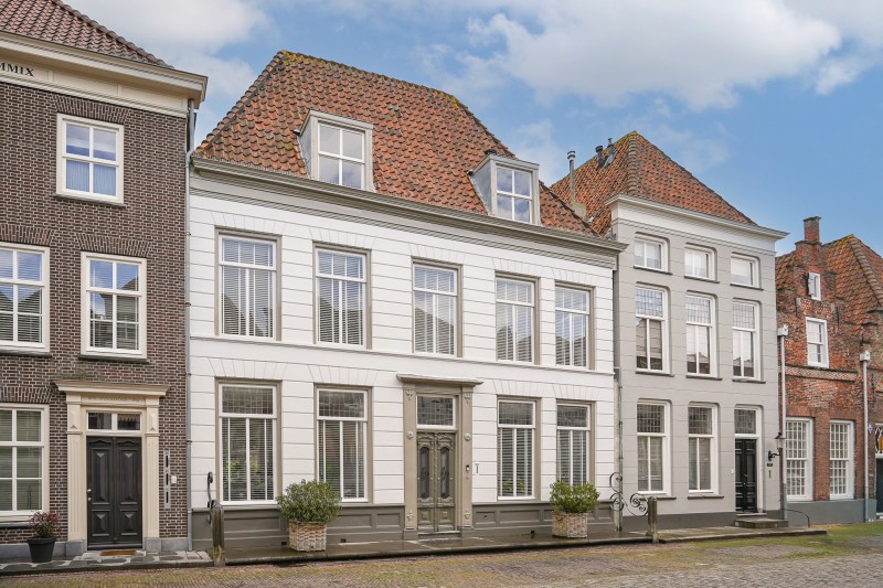 Tussenwoning te koop: Breestraat 14, Heusden