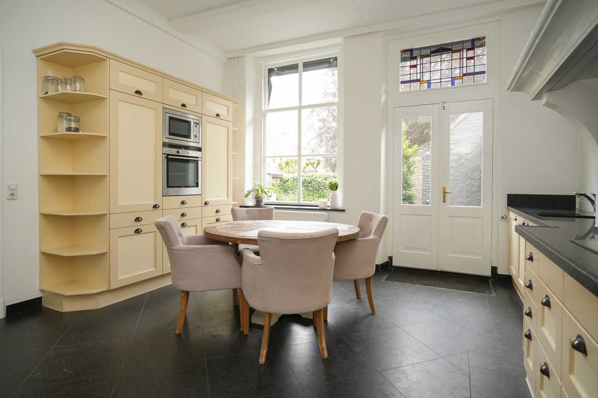 Tussenwoning te koop: Breestraat 14, Heusden